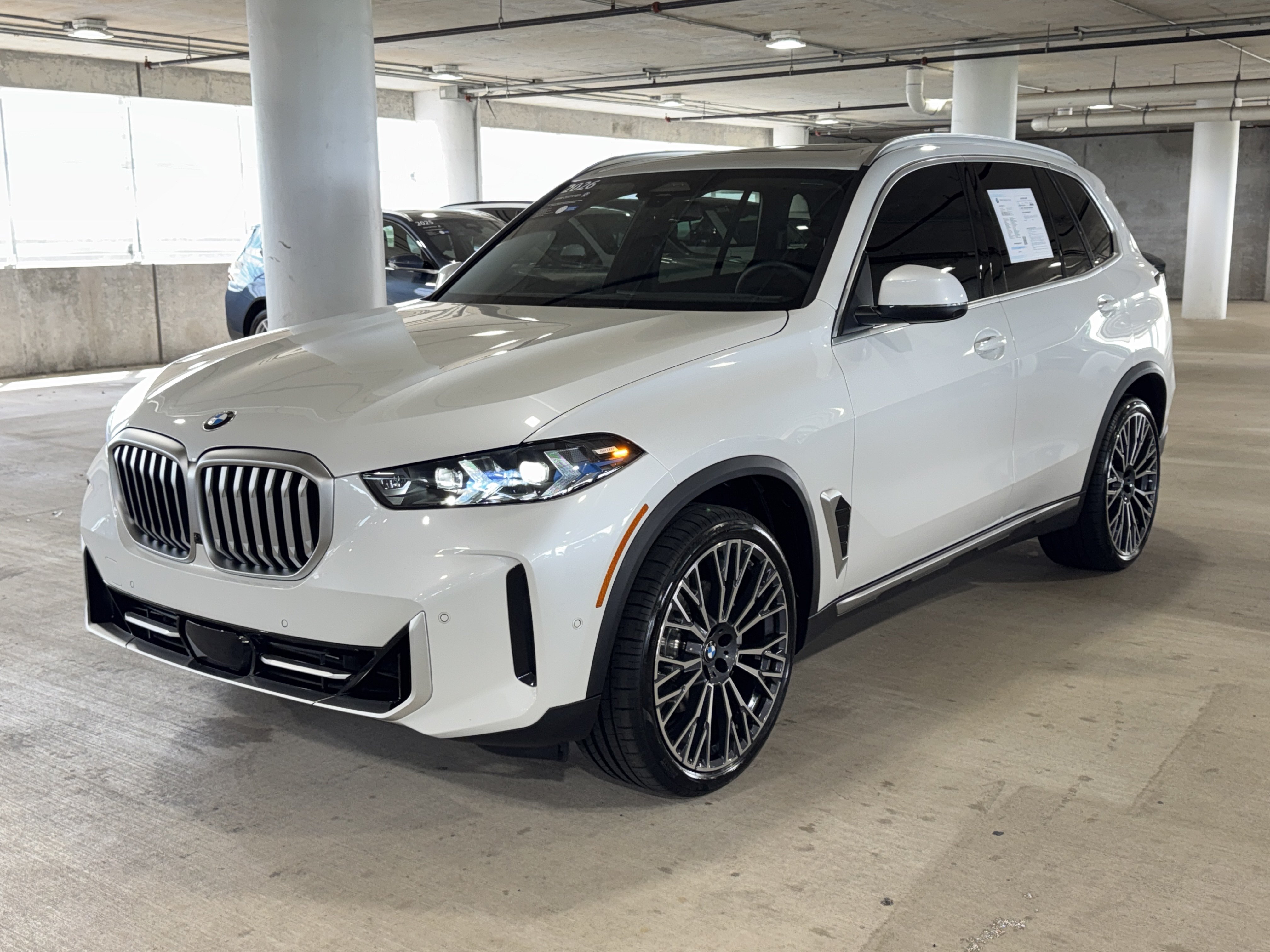 Used 2026 BMW X5 xDrive40i w/ Climate Comfort Package AWD/4WD image 4