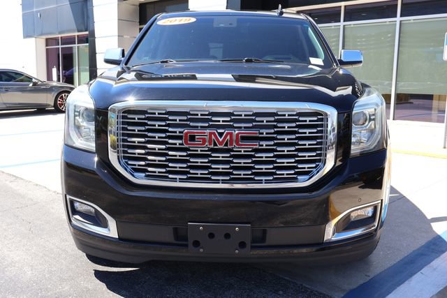Used 2019 GMC Yukon Denali w/ Denali Ultimate Package image 2