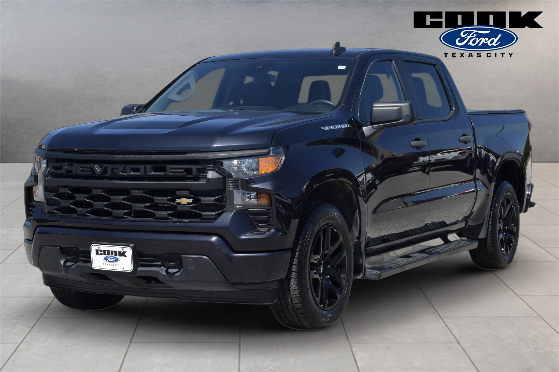 Used 2023 Chevrolet Silverado 1500 Custom RWD image 1