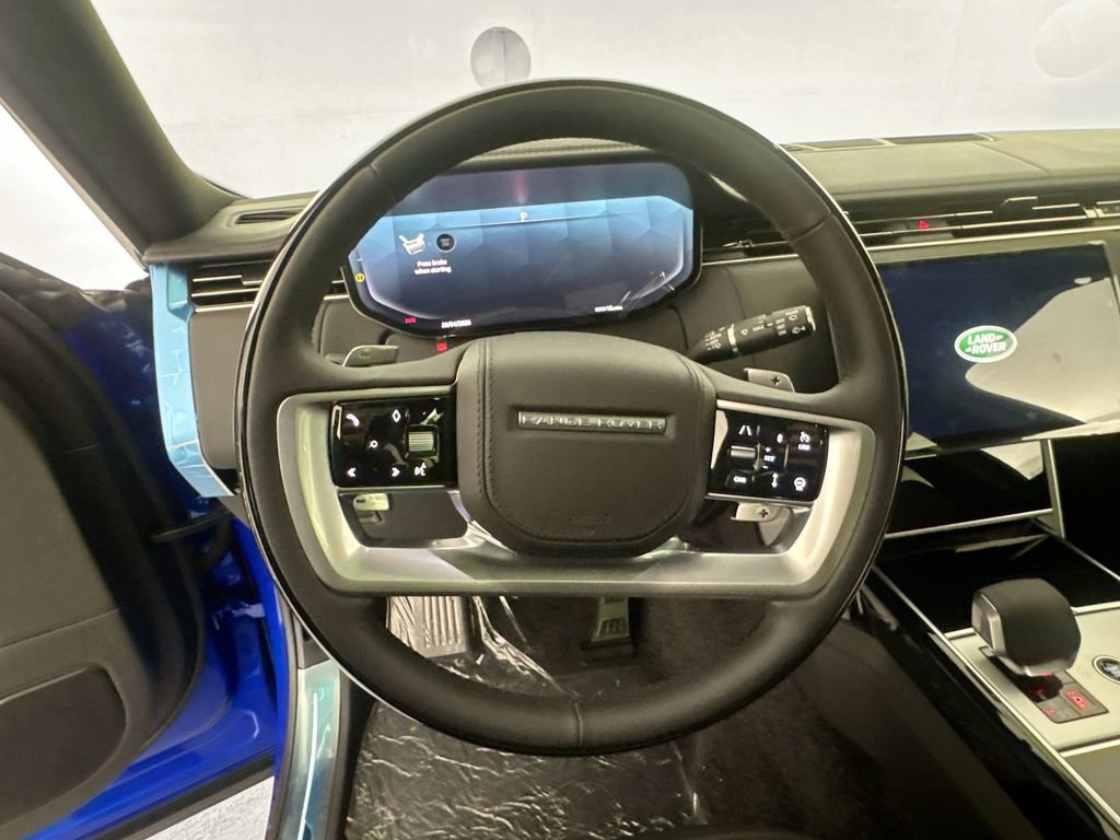 New 2026 Land Rover Range Rover Long Wheelbase SE image 11