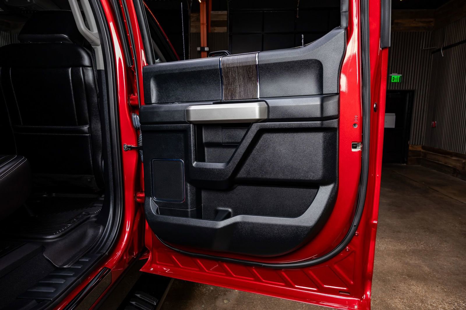 Used 2021 Ford F250 Lariat image 39