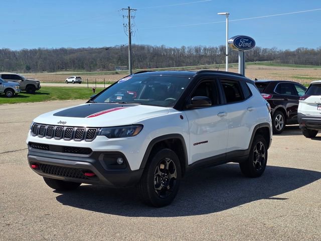 Used 2023 Jeep Compass Trailhawk AWD/4WD image 6