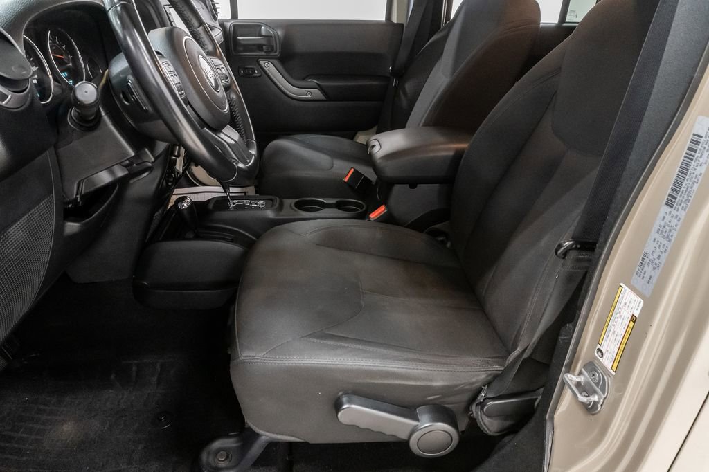 Used 2017 Jeep Wrangler Unlimited Sport w/ Quick Order Package 24S image 10