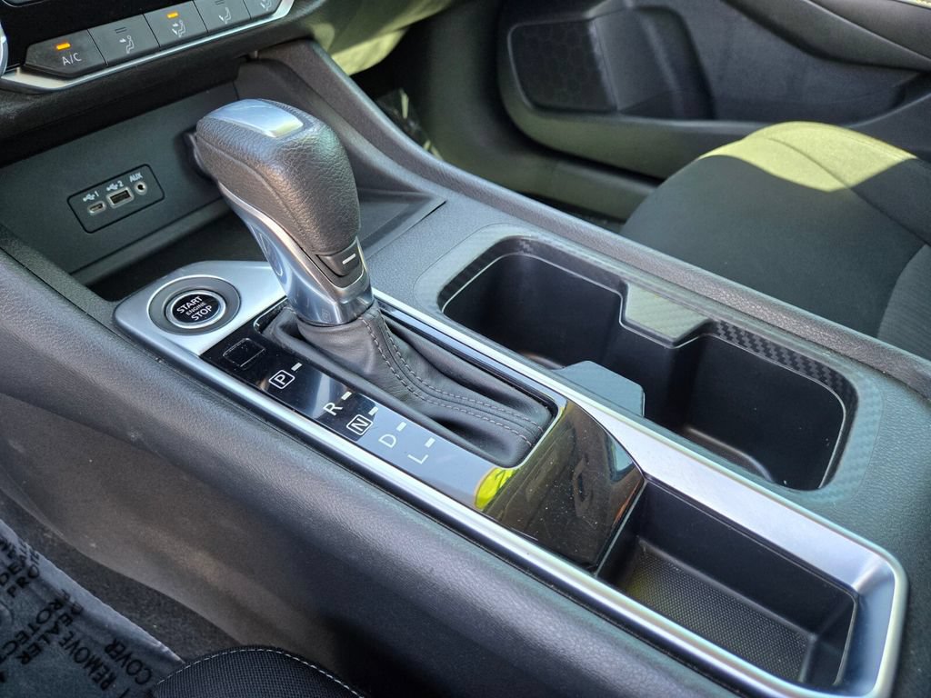 Certified 2022 Nissan Sentra SV FWD image 26