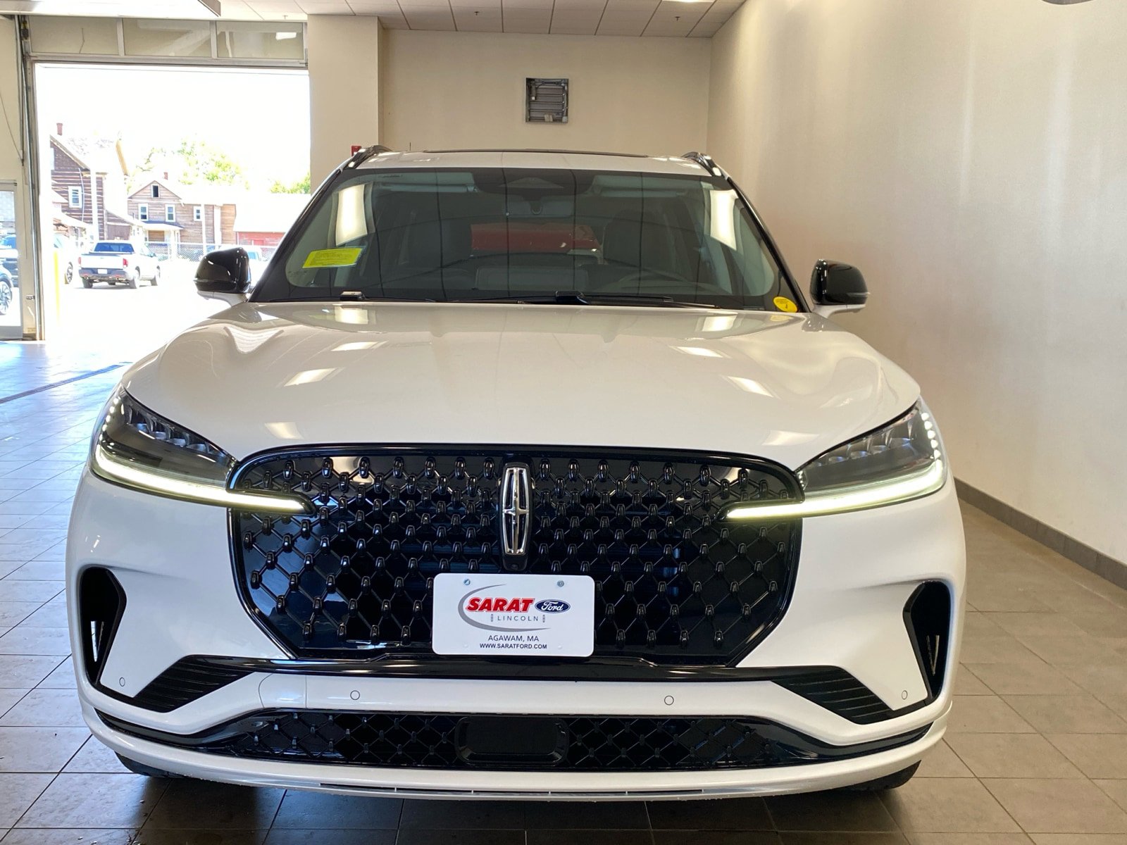 New 2026 Lincoln Aviator AWD image 32