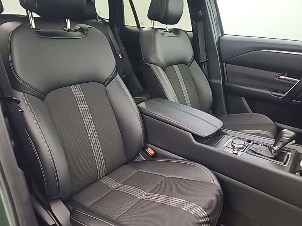 Used 2025 MAZDA CX-50 AWD 2.5 S w/ Premium Package image 16