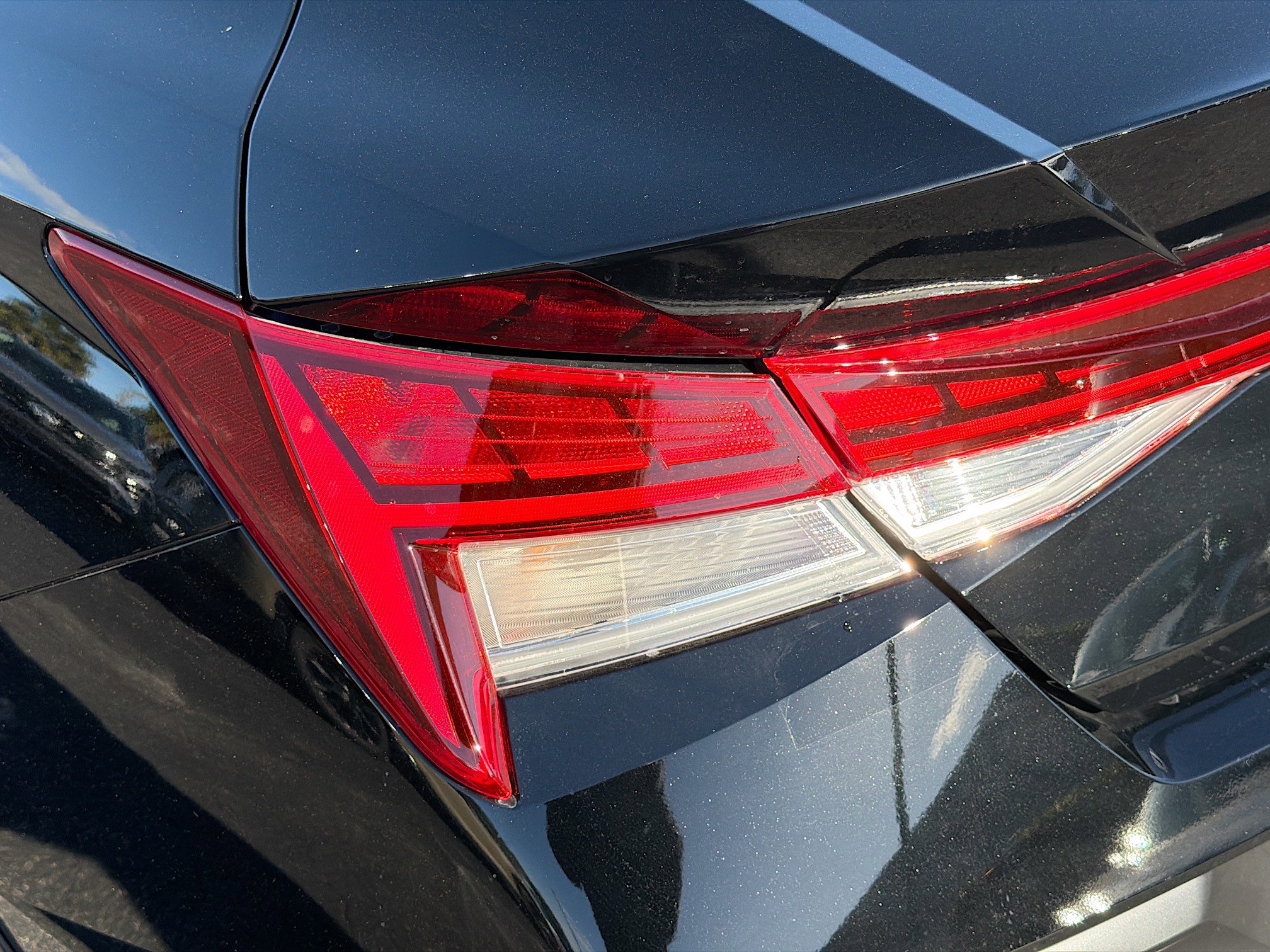 New 2026 Hyundai Elantra Limited image 10