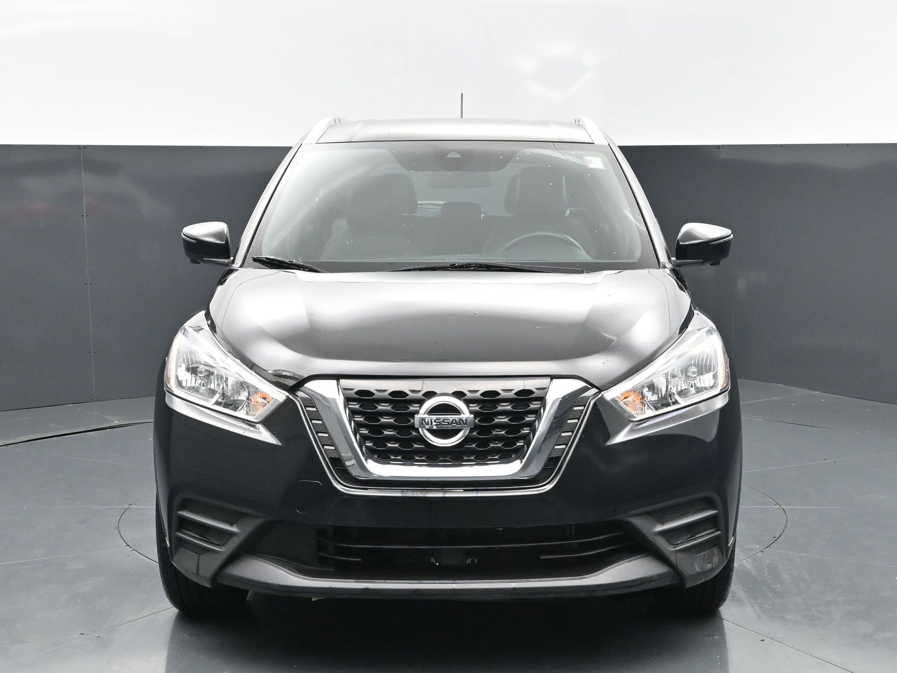 Used 2020 Nissan Kicks SR w/ SR Premium Package image 8