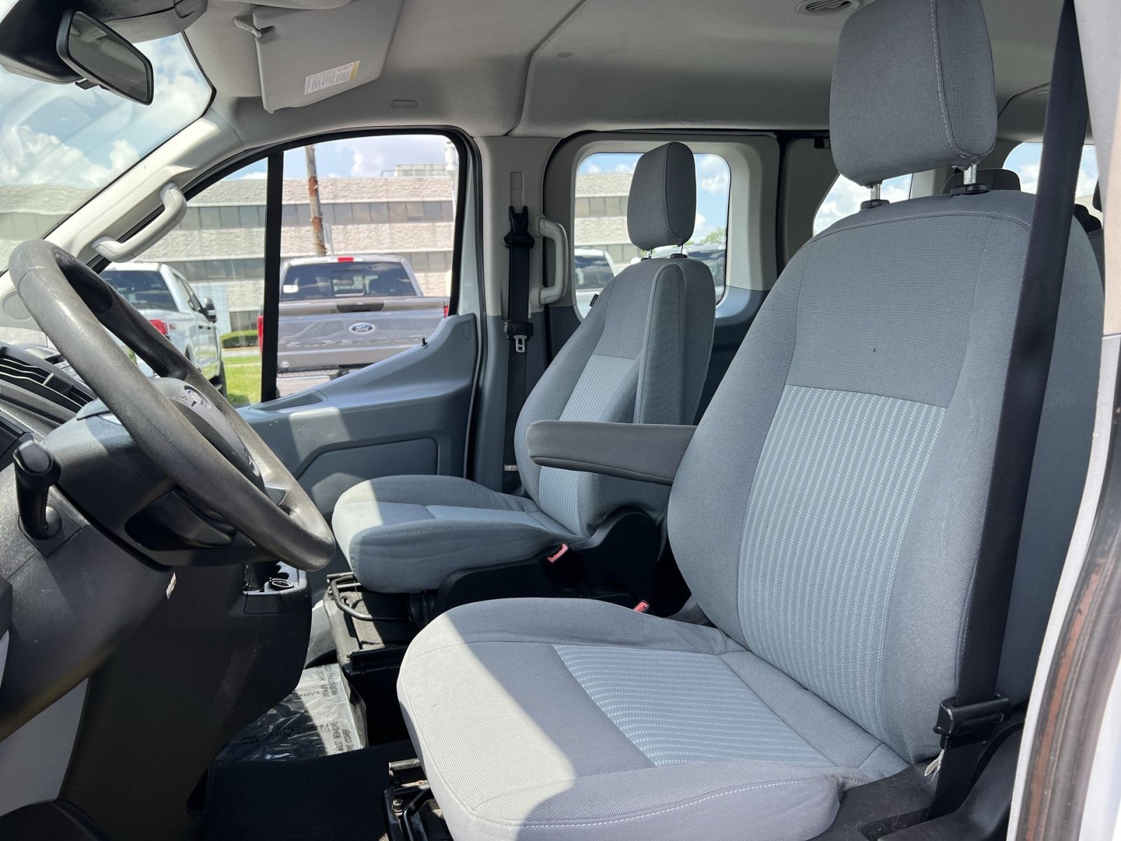Used 2019 Ford Transit 350 XLT RWD image 13