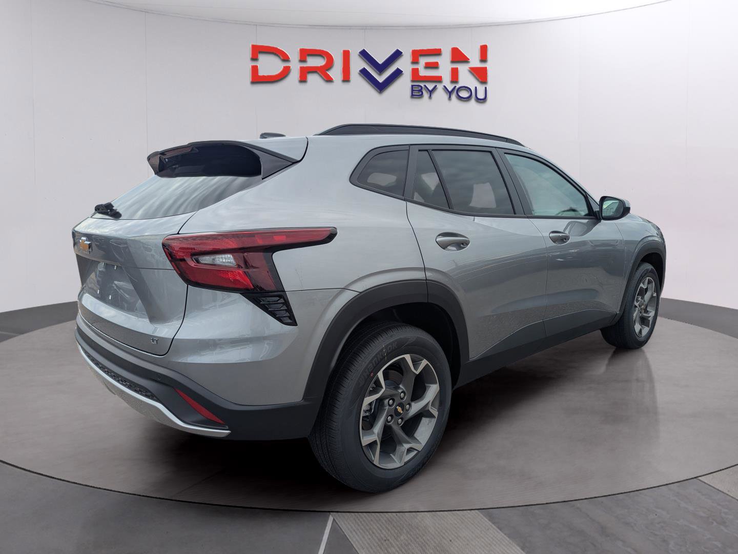 New 2026 Chevrolet Trax LT w/ Driver Confidence Package image 5