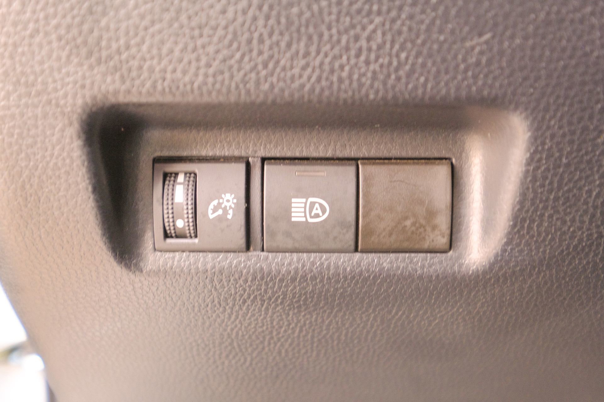 Used 2024 Toyota RAV4 Adventure image 34