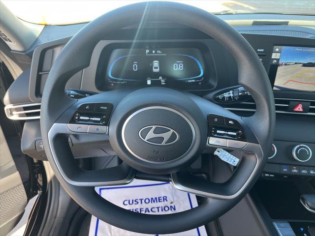 New 2025 Hyundai Elantra SE image 10