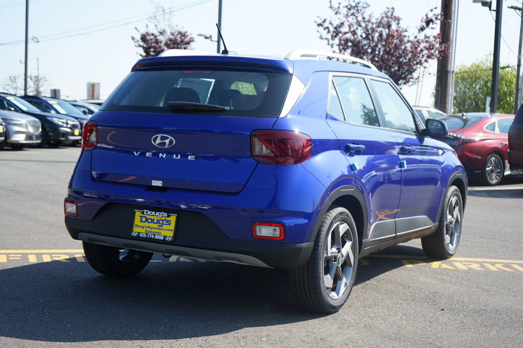 New 2025 Hyundai Venue Limited FWD image 5