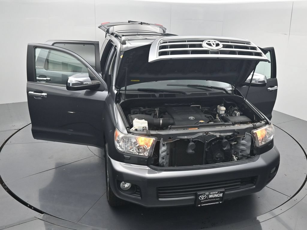 Used 2017 Toyota Sequoia Platinum AWD/4WD image 75