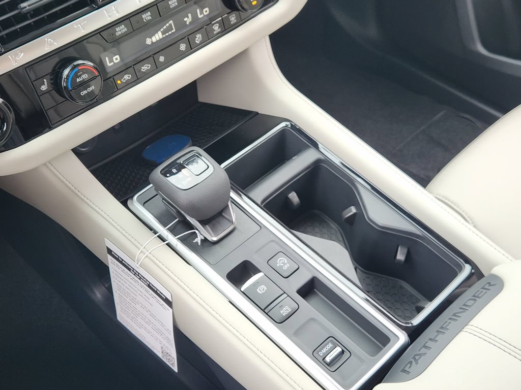 New 2026 Nissan Pathfinder SL w/ SL Premium Package FWD image 15