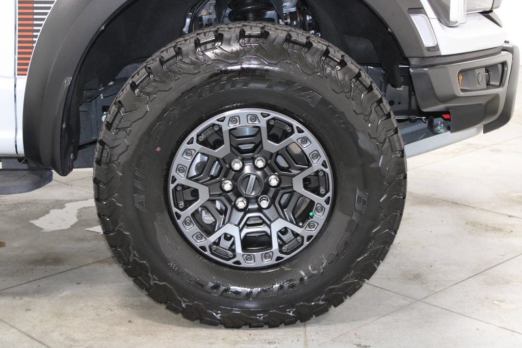 Used 2025 Ford F150 Raptor w/ Equipment Group 803A Raptor R AWD/4WD image 14