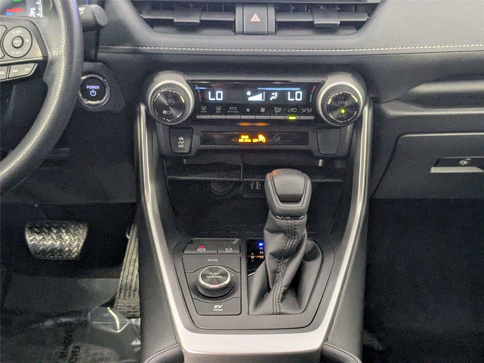 Certified 2025 Toyota RAV4 XLE AWD/4WD image 41