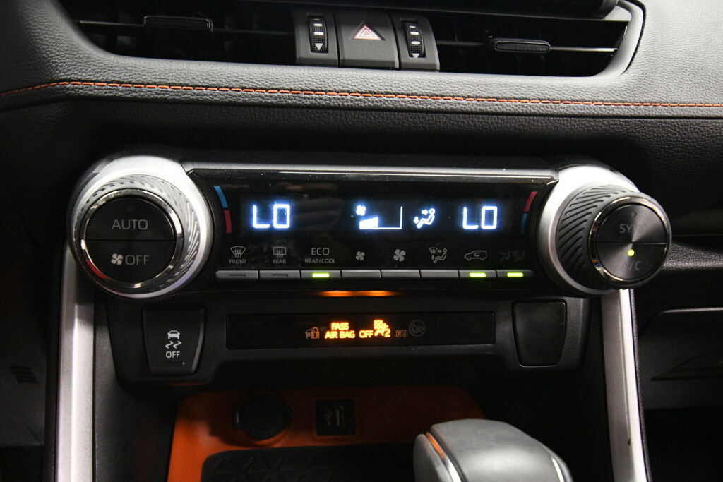 Certified 2024 Toyota RAV4 Adventure AWD/4WD image 15