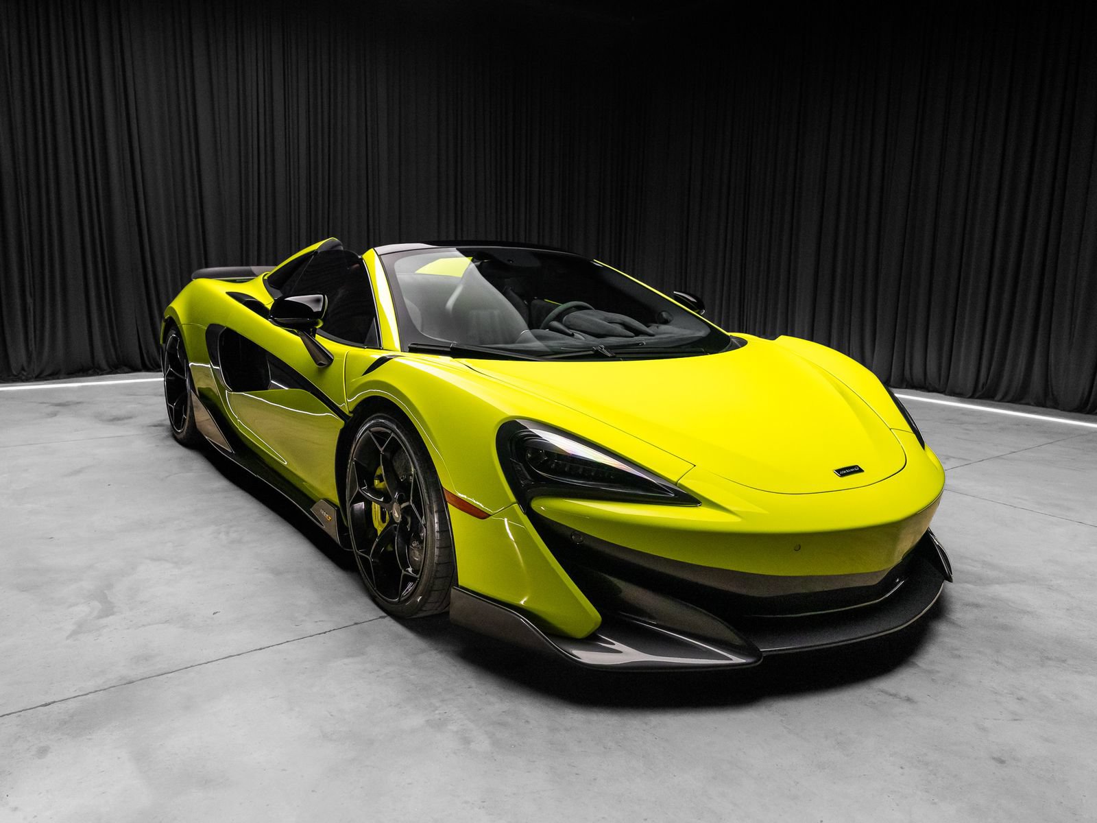 Used 2020 McLaren 600LT Spider RWD image 9