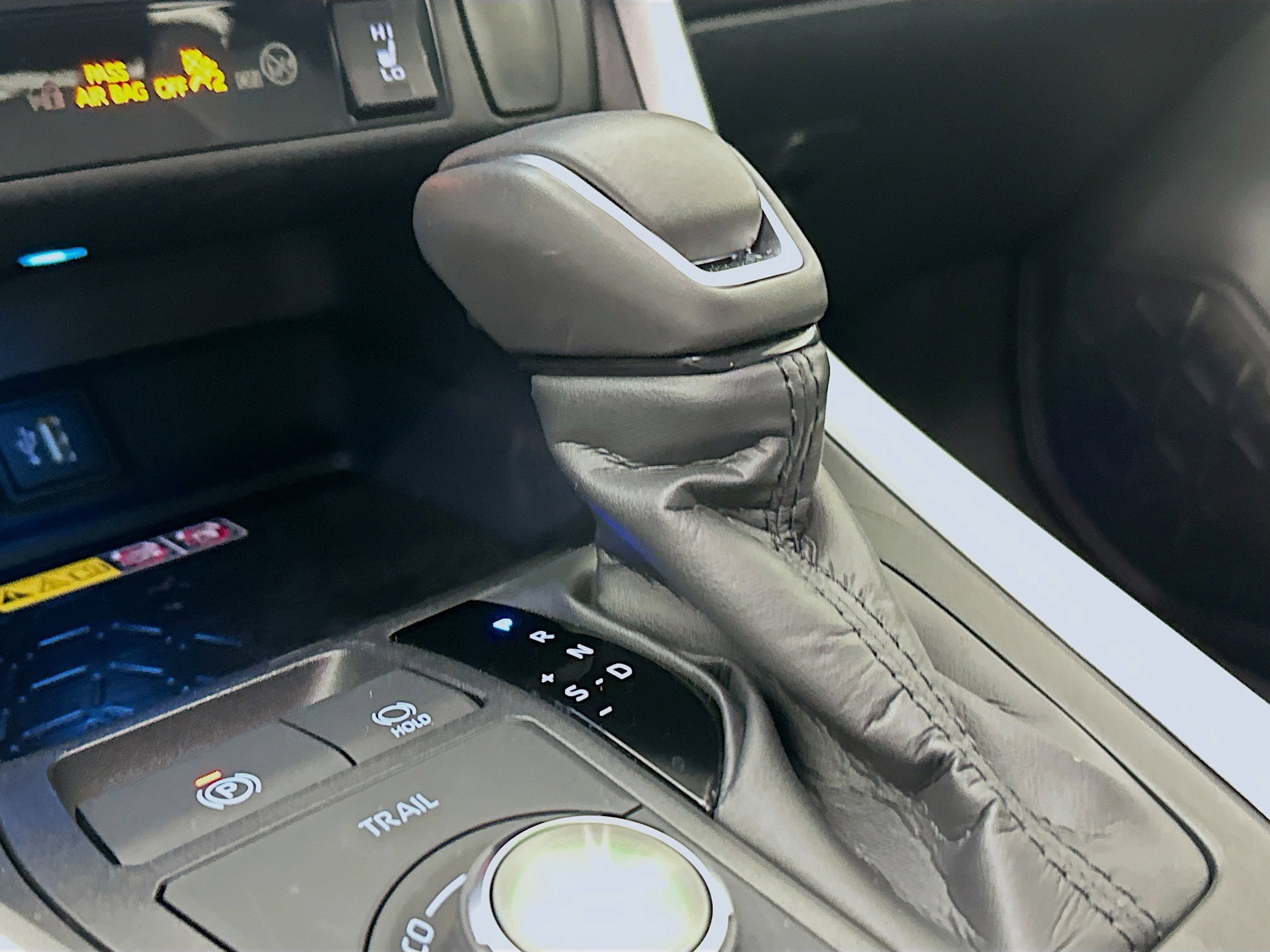 Used 2025 Toyota RAV4 XSE image 21