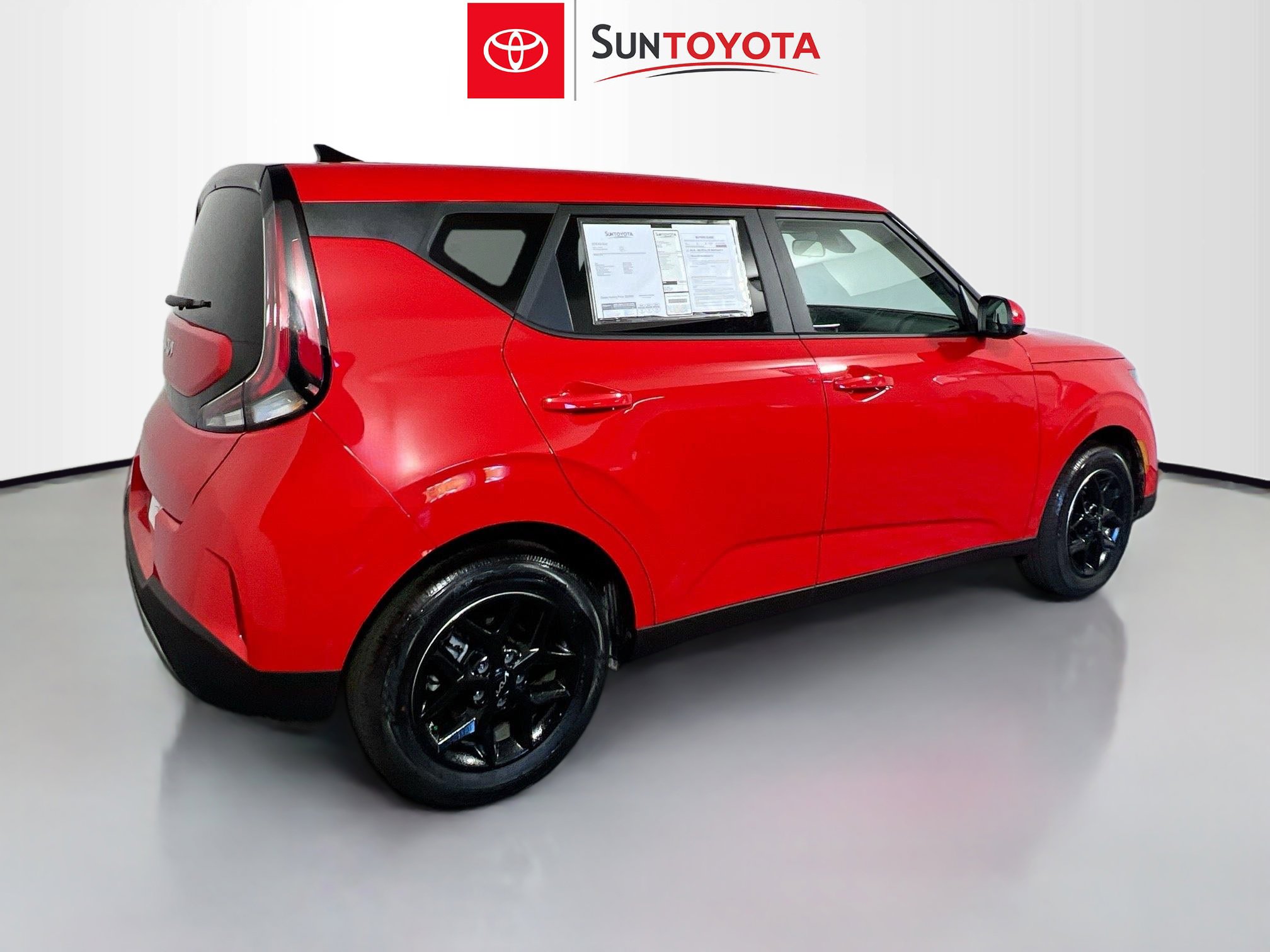 Used 2025 Kia Soul LX w/ LX Technology Package image 4