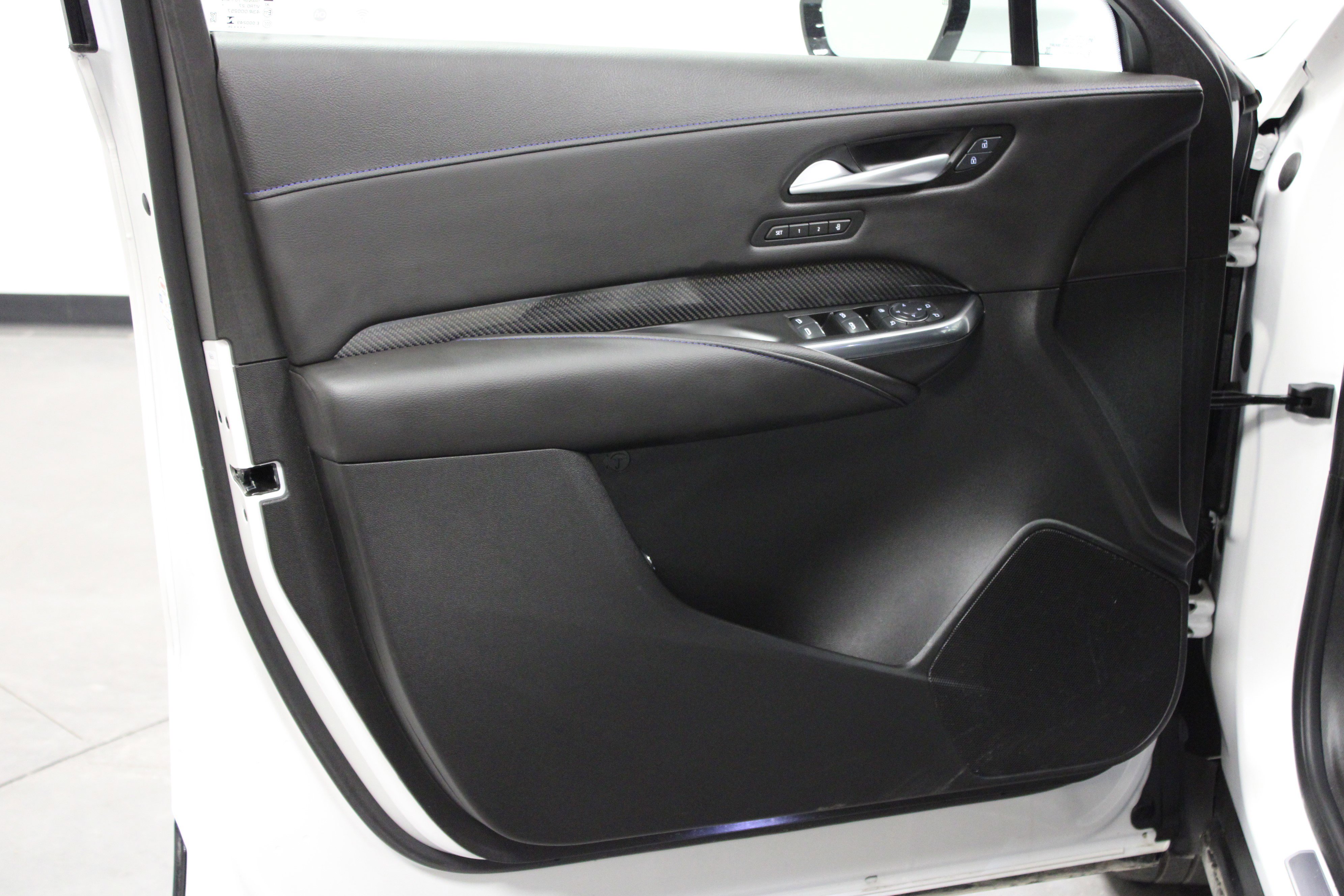 Used 2024 Cadillac XT4 Sport image 11