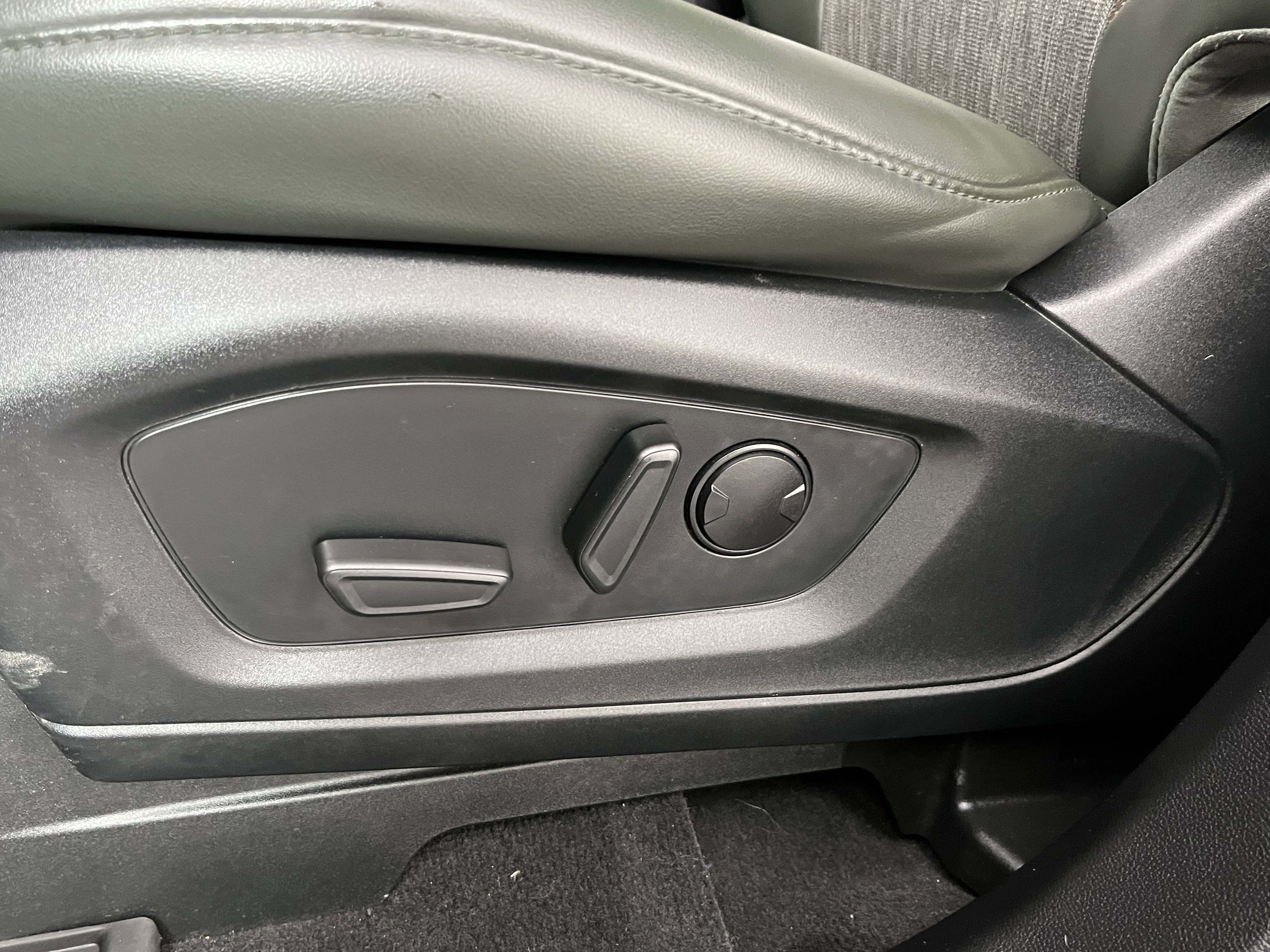 Used 2022 Ford Explorer Timberline image 13