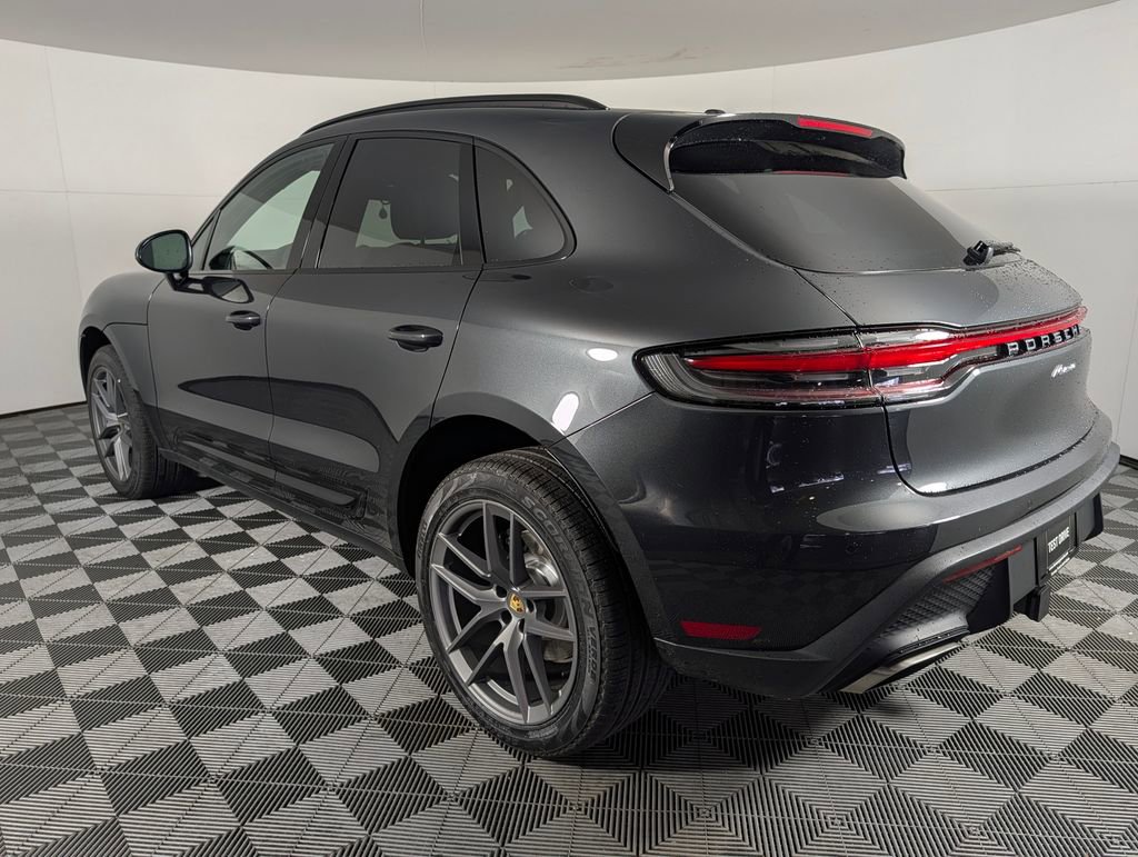 New 2026 Porsche Macan image 3