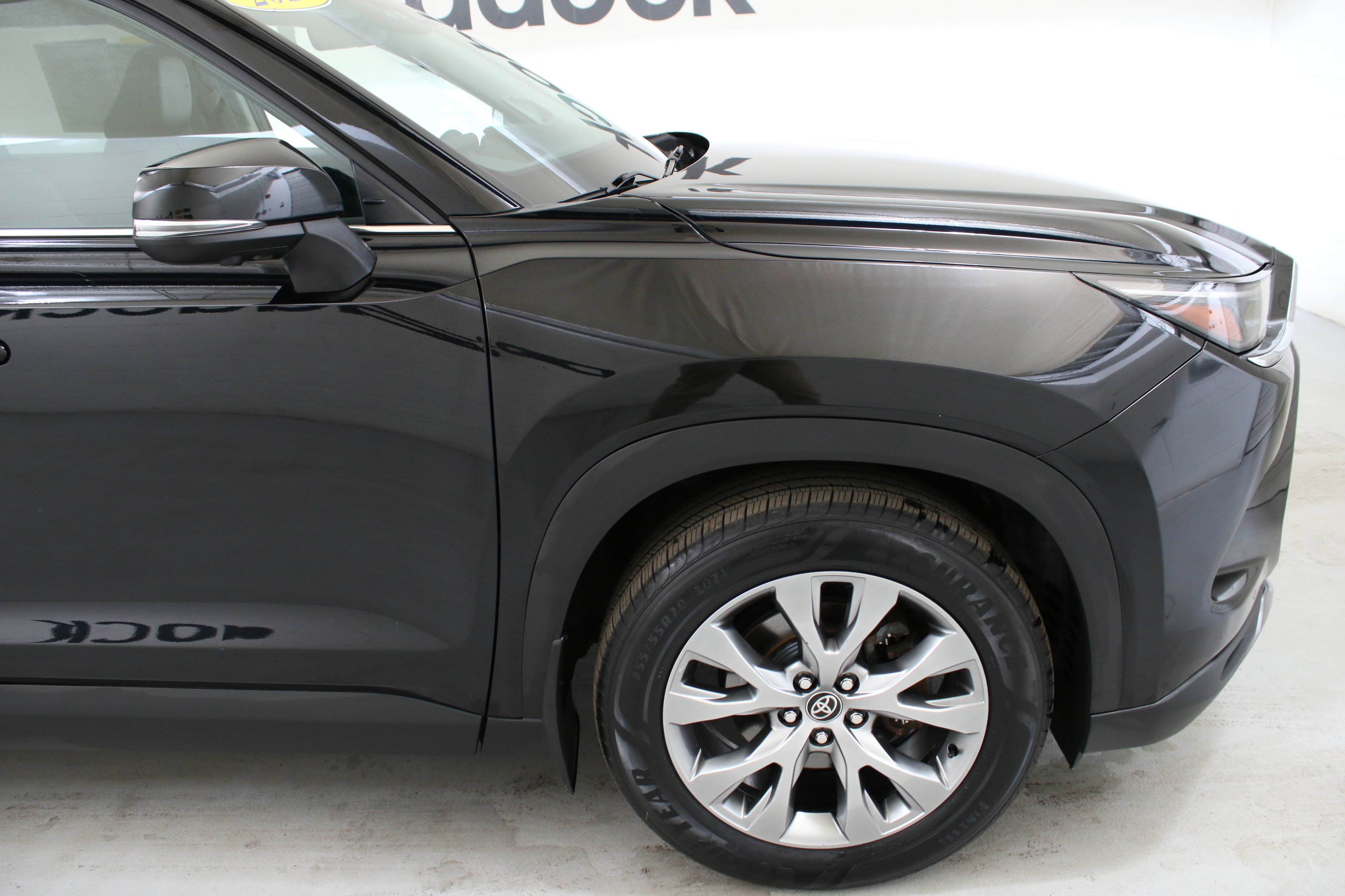 Used 2024 Toyota Grand Highlander Limited image 11