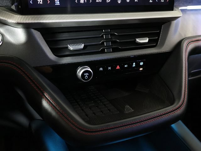 Used 2025 Ford Explorer ST AWD/4WD image 24