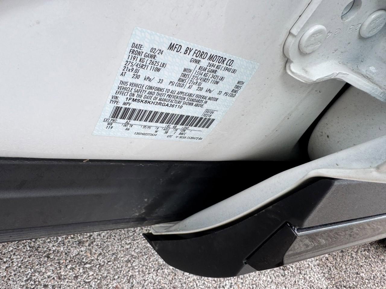 Certified 2024 Ford Explorer ST-Line w/ Class IV Trailer Tow Package AWD/4WD image 26