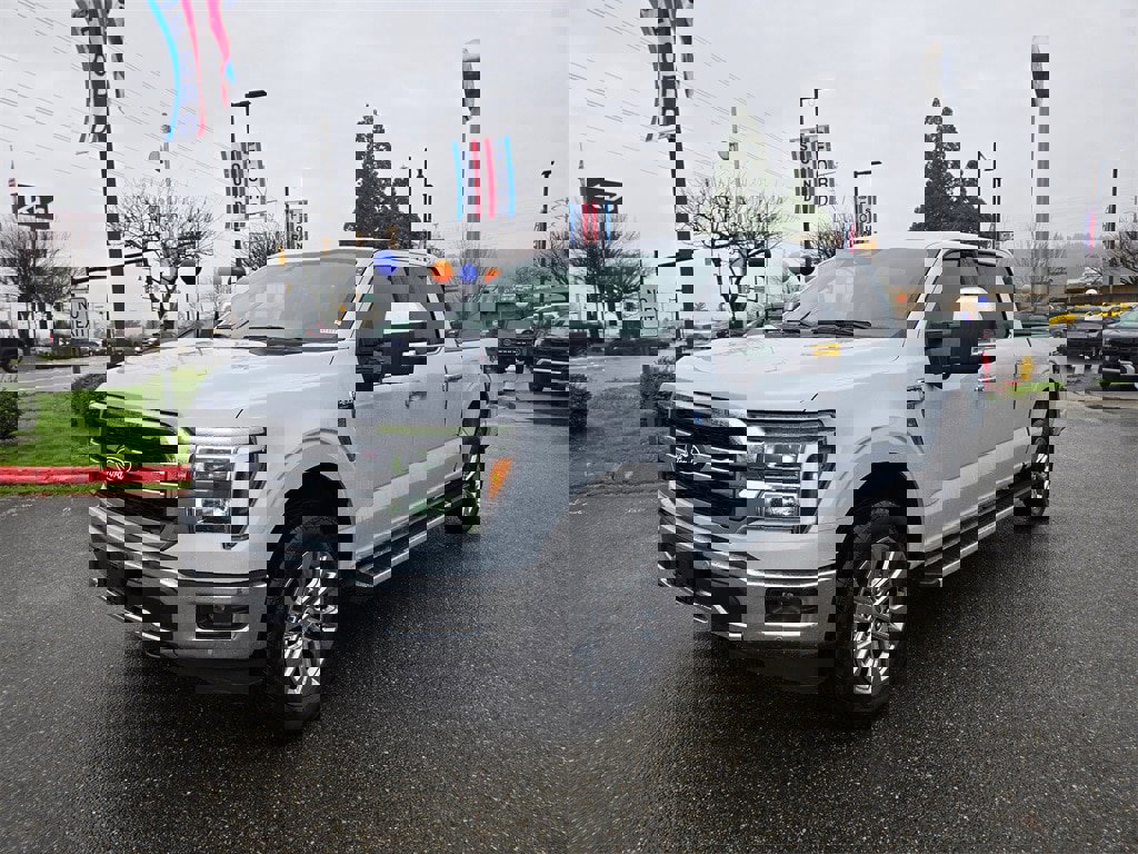 New 2025 Ford F150 Lariat w/ Equipment Group 501A Mid