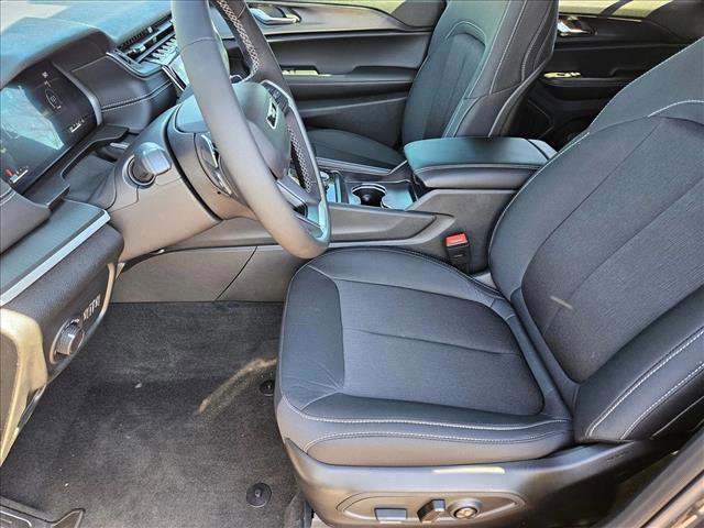 New 2025 Jeep Grand Cherokee Laredo X w/ Trailer Tow Package image 4