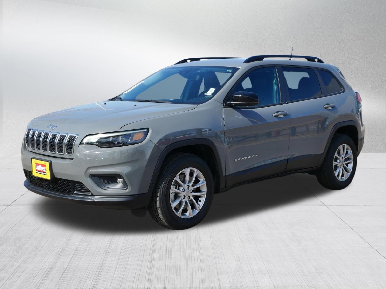 Used 2022 Jeep Cherokee Latitude Lux image 3
