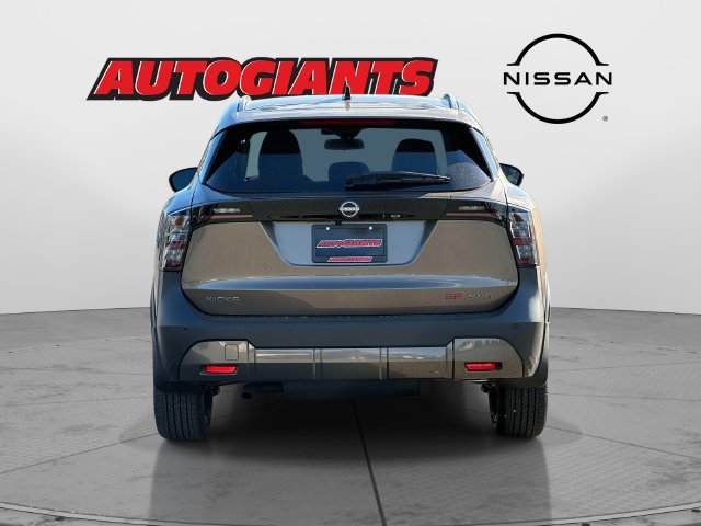 New 2026 Nissan Kicks SR w/ SR Premium Package AWD/4WD image 4