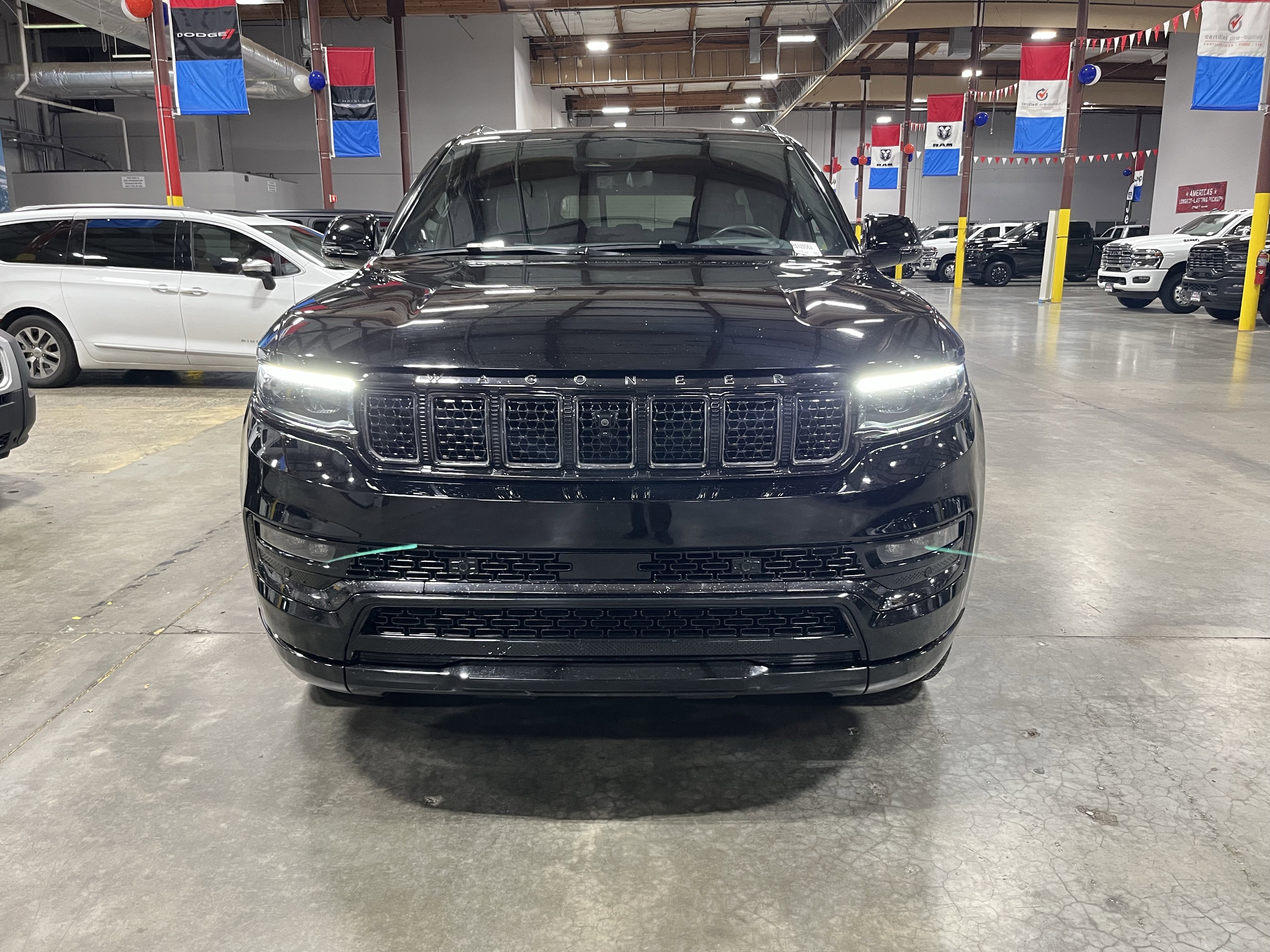 Used 2024 Jeep Grand Wagoneer L Series II w/ Quick Order Packagew 28T image 8