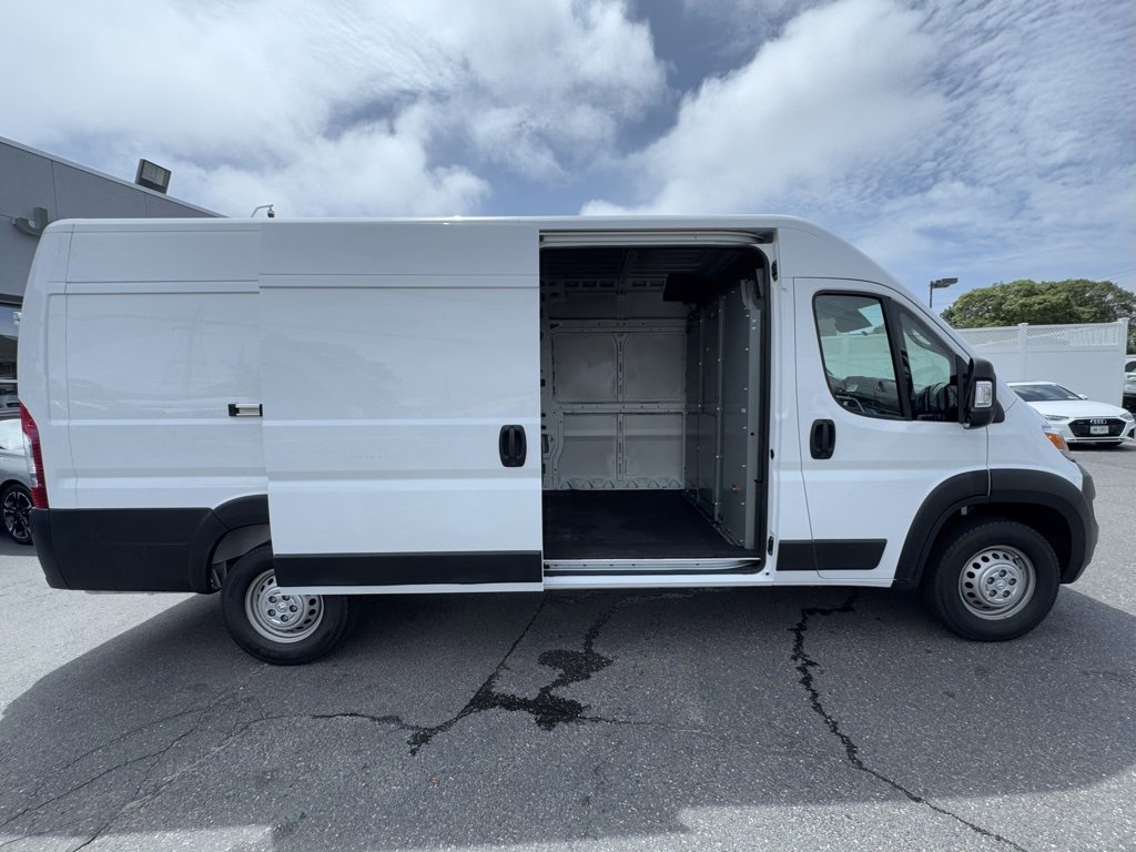 Used 2024 RAM ProMaster 3500 w/ Convenience Group image 1