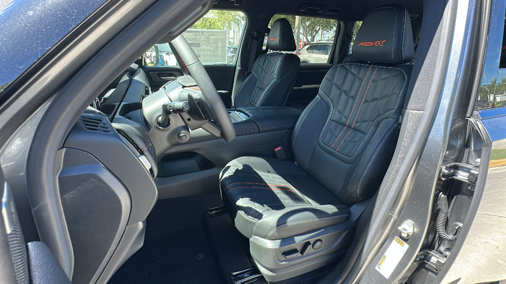 New 2026 Nissan Armada PRO-4X w/ Captain's Chari Seat Package AWD/4WD image 26