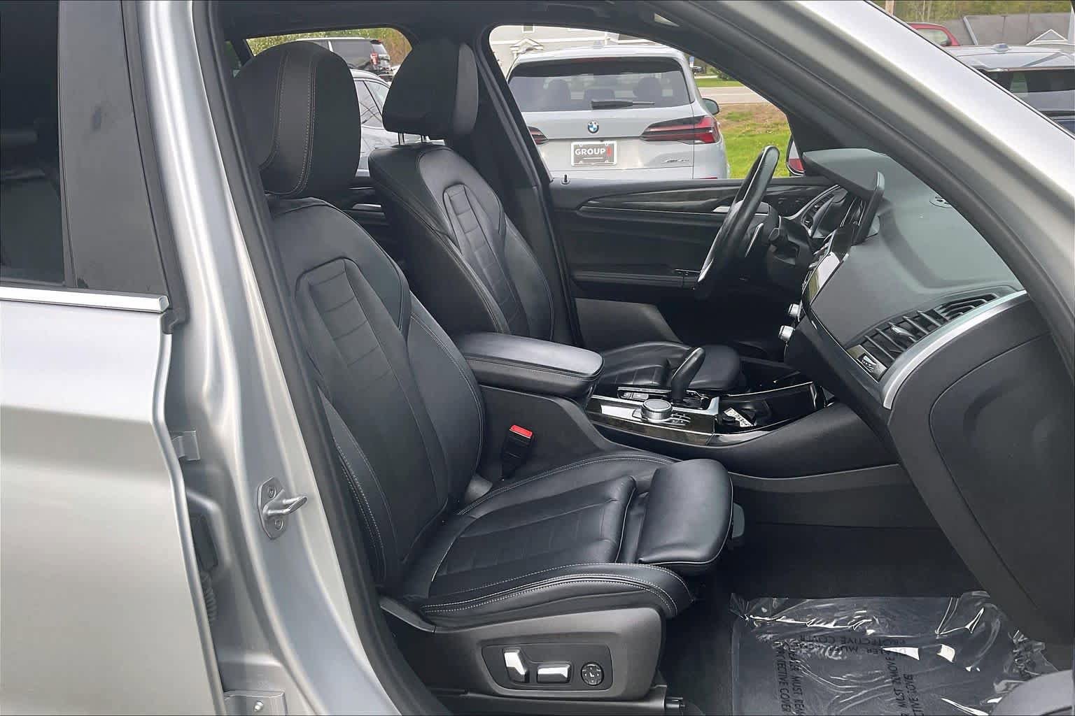 Used 2018 BMW X3 xDrive30i w/ Executive Package AWD/4WD image 8