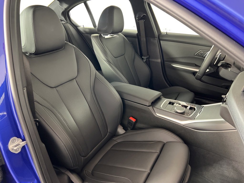 Certified 2025 BMW 330i xDrive Sedan w/ M Sport Package image 23