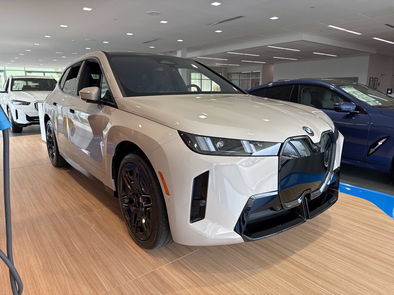 New 2026 BMW iX xDrive45 w/ M Sport Package AWD/4WD image 1
