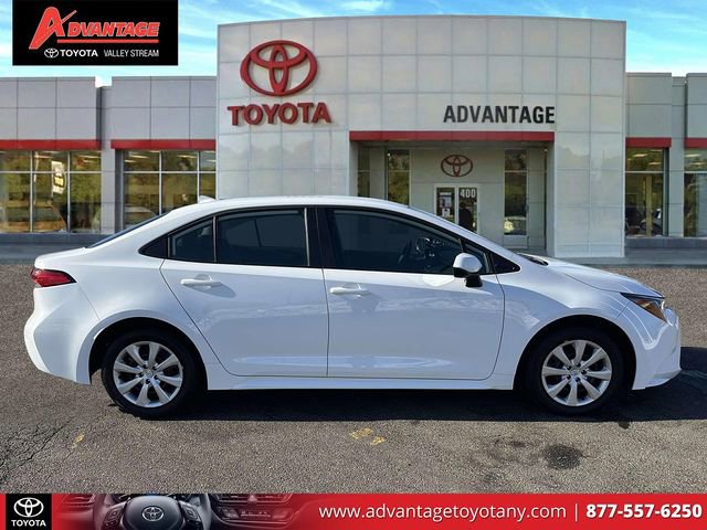 Certified 2025 Toyota Corolla LE image 5