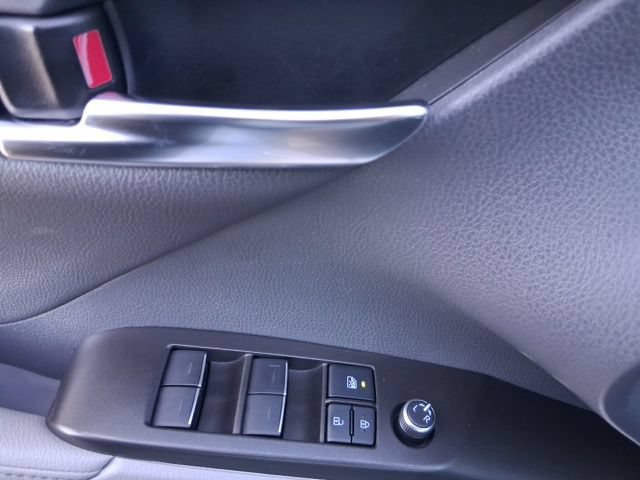 Used 2022 Toyota Camry XLE w/ Cold Weather Package FWD image 17