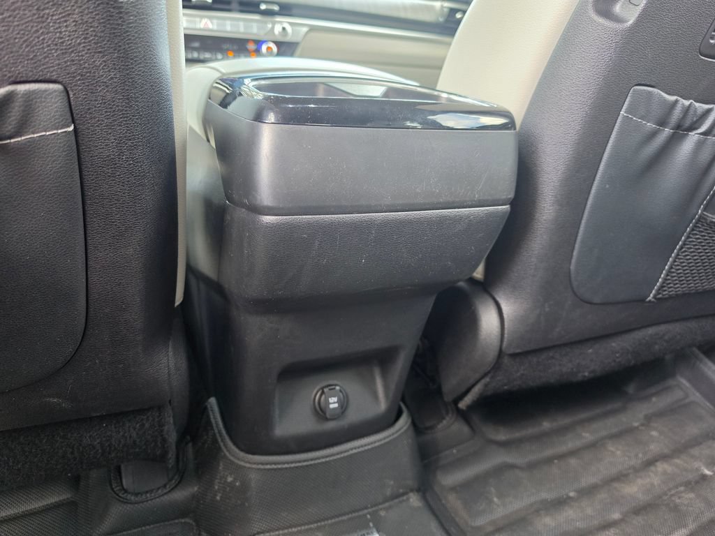 Used 2024 Kia Telluride EX w/ EX Captain's Chair Package FWD image 34