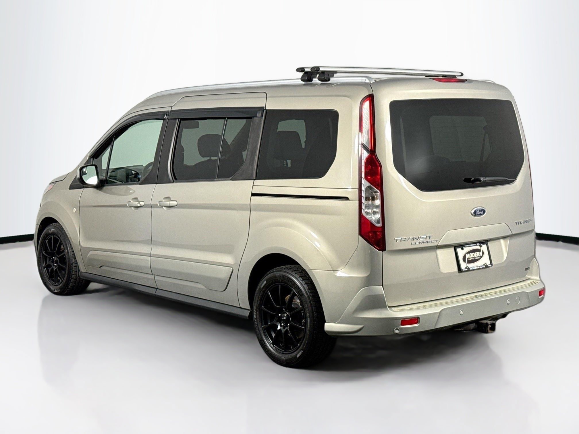 Used 2016 Ford Transit Connect Titanium FWD image 13