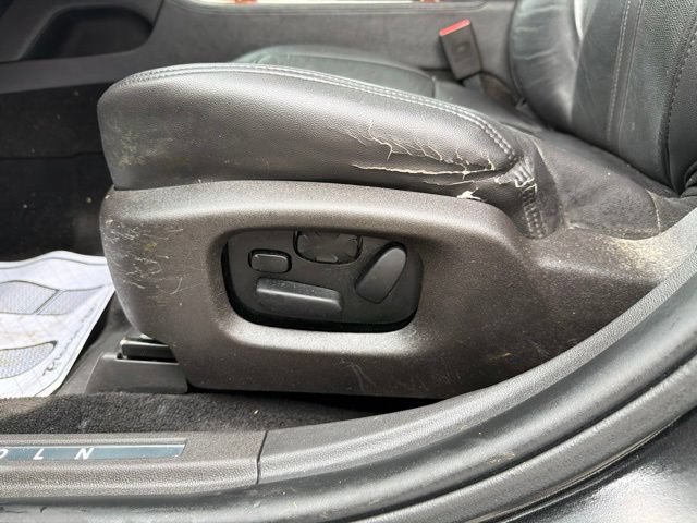 Used 2015 Lincoln MKS AWD w/ Equipment Group 201A image 14