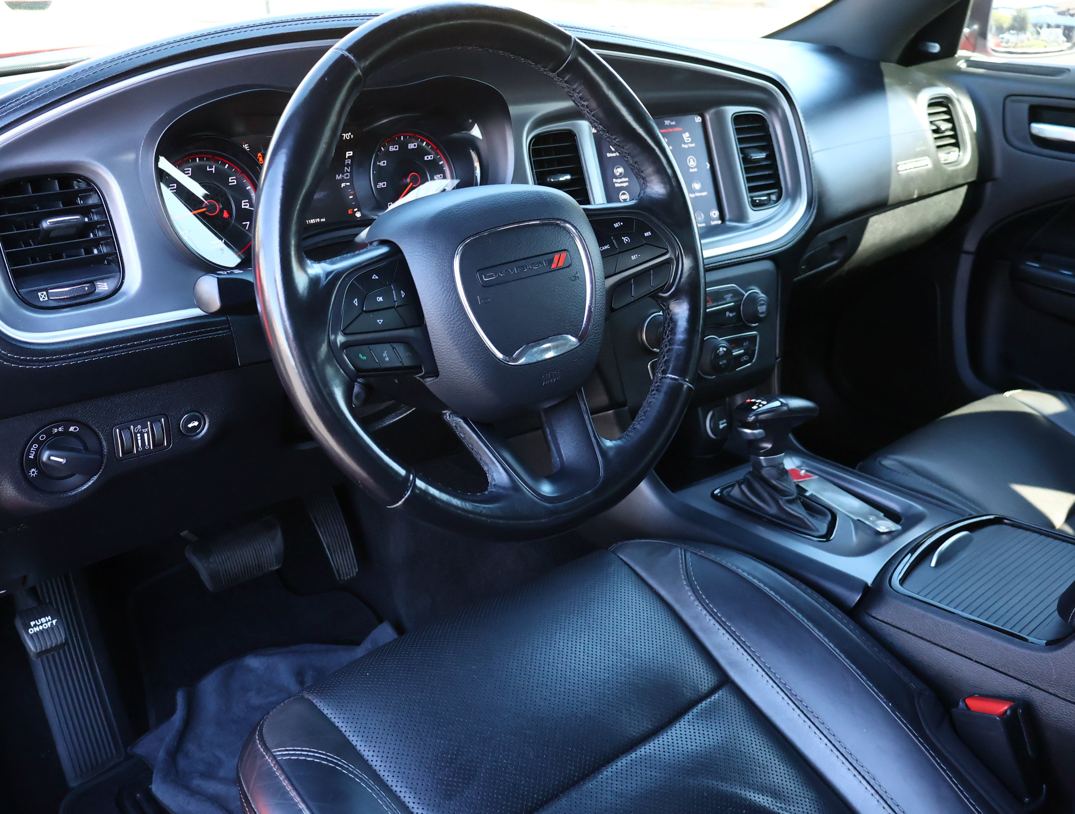 Used 2019 Dodge Charger SXT w/ Plus Group RWD image 2