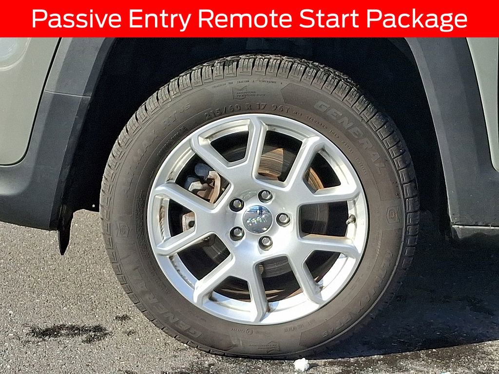 Used 2020 Jeep Renegade Latitude w/ Cold Weather Group image 8