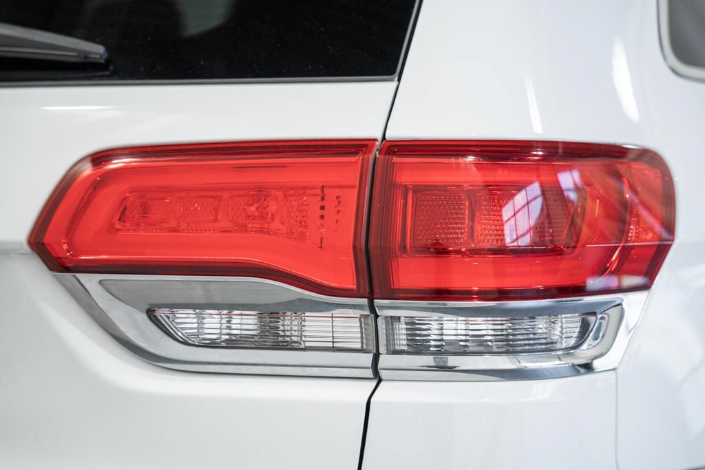 Used 2019 Jeep Grand Cherokee Limited AWD/4WD image 7