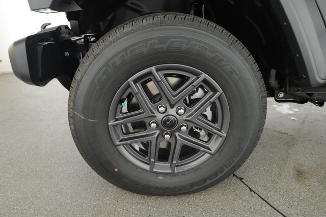 New 2025 Jeep Gladiator Sport image 7